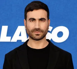 Brett Goldstein performing at Live at the Barbershop
